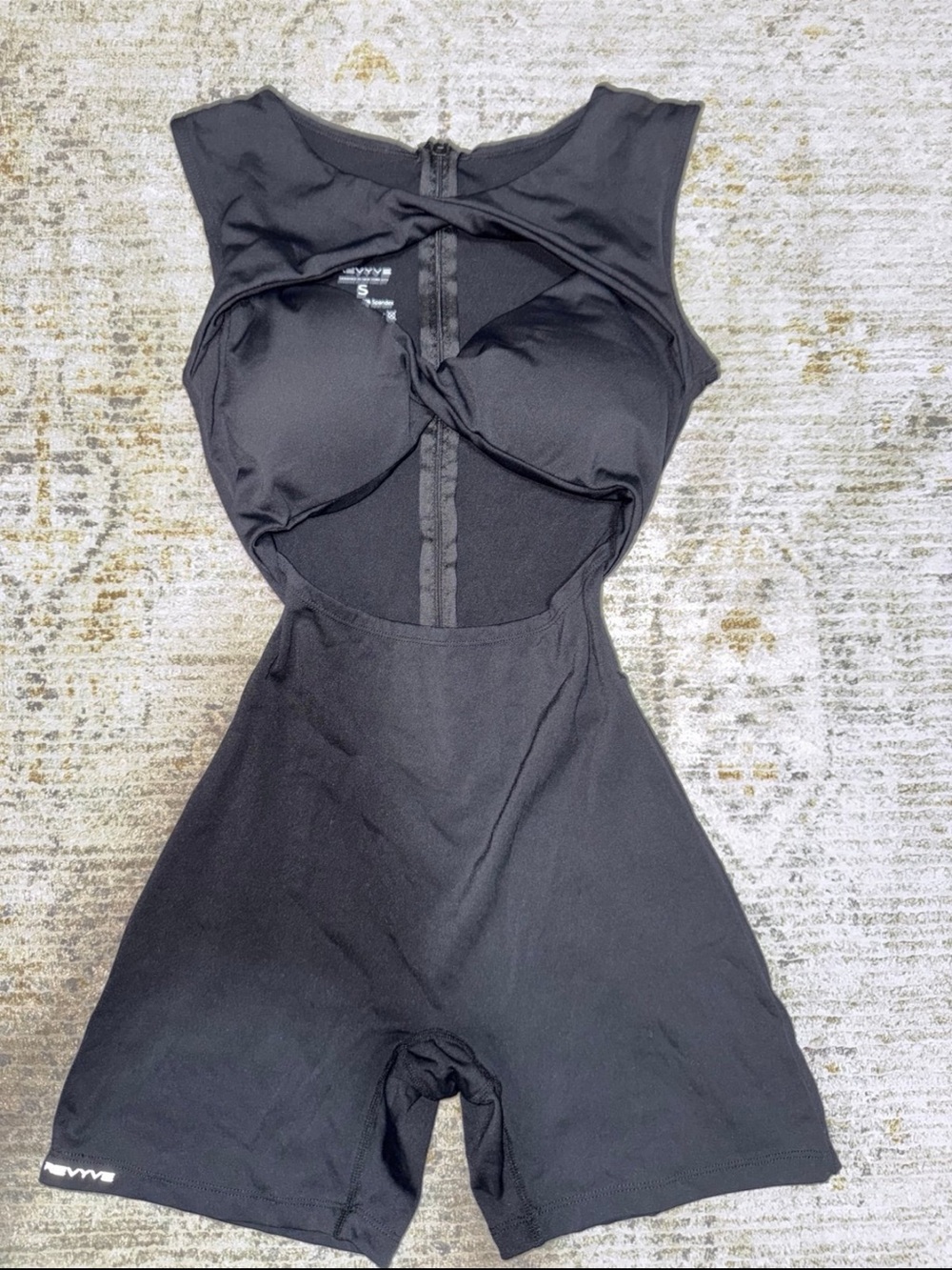 Revyve romper - Picture 2 of 3